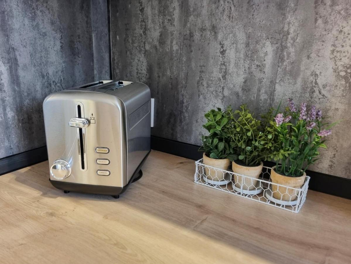 Cosy Apartment Nearby Train Station! วัตฟอร์ด ภายนอก รูปภาพ